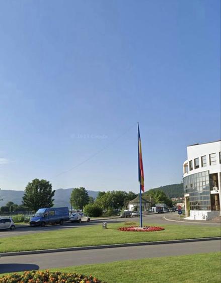 Vand Garsoniera la Parter pe Faleza Orsova zona Evantai - 1