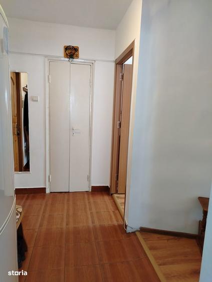cv 151 Al.Rotunda, apartament 2 camere decomandat, etaj intermediar - 3
