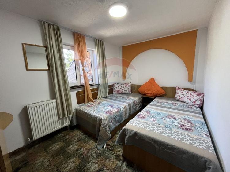 Pensiune de vanzare in varf de munte la Ciocanu - langa Sirnea - 19