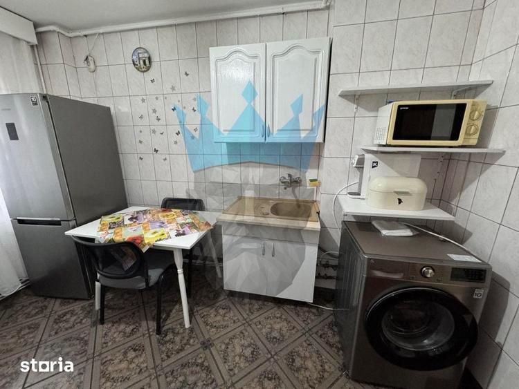 Apartament cu 3 camere în Cantacuzino