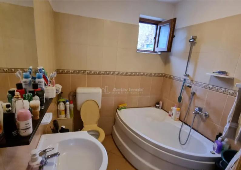 3 camere in vila si curte individuala - 8