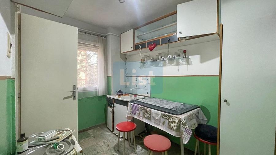 Apartament 2 camerę ,etaj 1. - 4