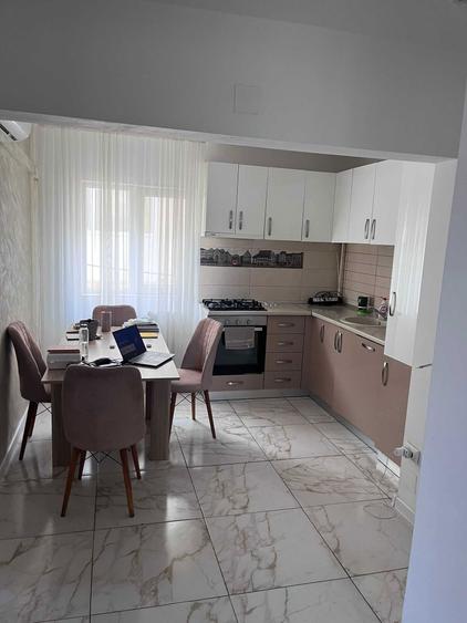 apartament 2 camere decomandat - 1