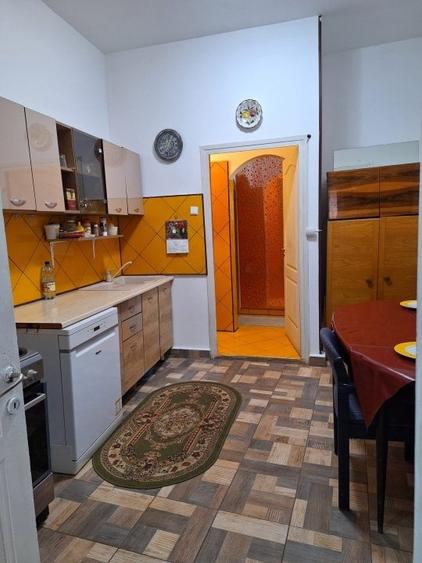 Vila fara risc seismic,renovata,izolata ext,P+1+pod inalt,9 camere,4 bai,pivnita - 35