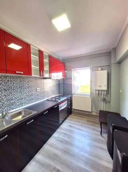 Apartament cu 3 camere de vanzare in zona Pod - 7