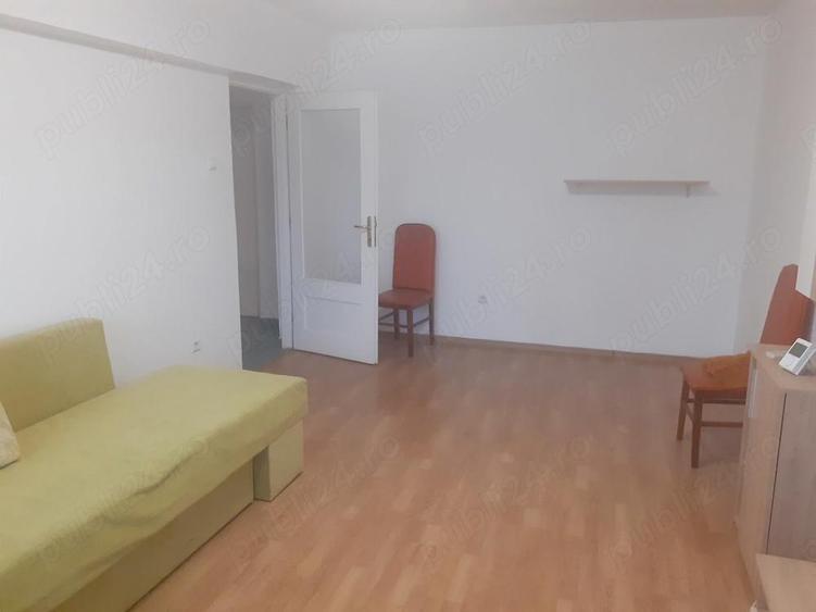 Inchiriere 2 camere cf. 1 dec. 6 din 7, cu suprafata totala de 60.mp. bloc cu lift, Zona Calarasi 4 - 7