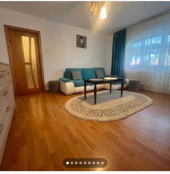 Apartament cu 2 camere nedecomandat în Piața