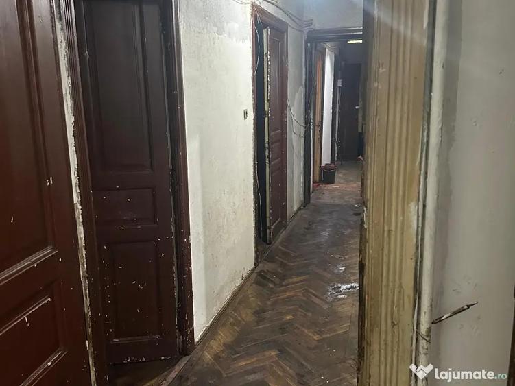 Apartament 3 camere 80,40 mp decomandat Vila veche tip bloc Calea Grivitei - 8