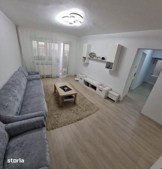 Apartament 3 camere de vanzare - 2