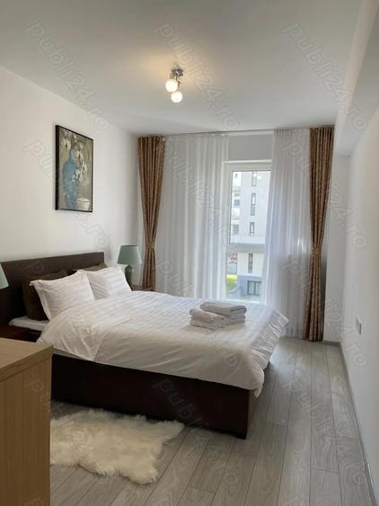 Inchiriez apartament in Maurer rezidece. - 1