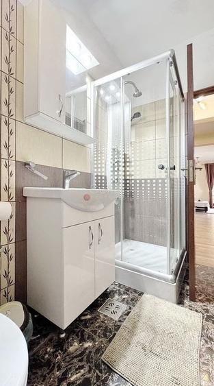 Suprafata Generoasa - 12