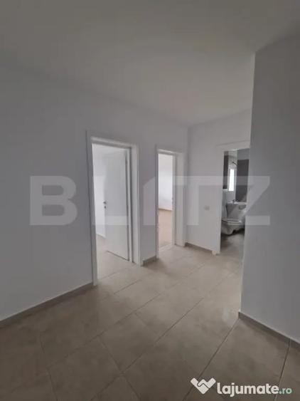 Apartament cu 3 camere decomandat în Sânpetru
