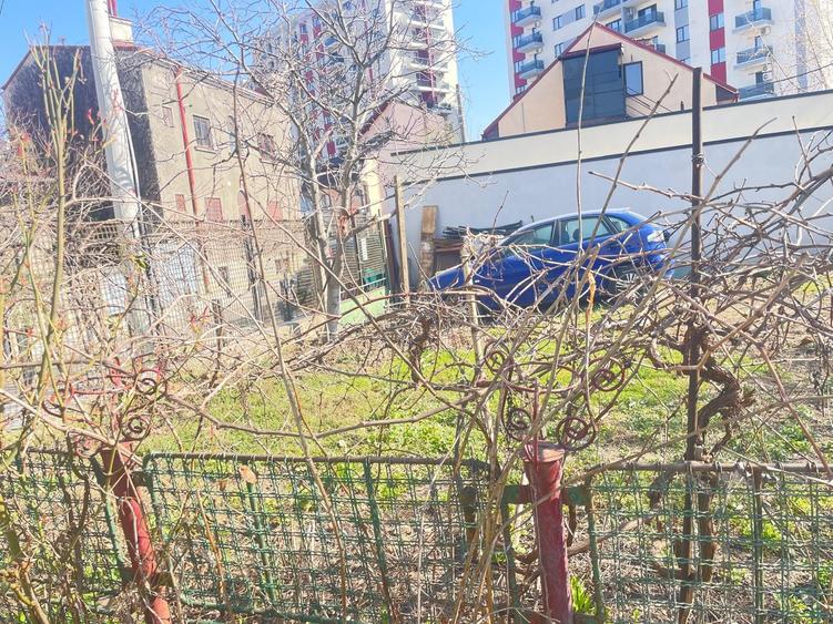 Teren de casa de vanzare la Grozavesti!!! - 1