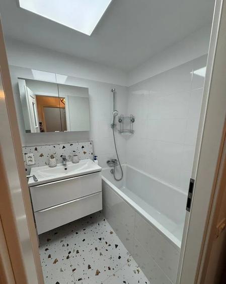 Brancoveanu Metrou - Garsoniera bloc mixt , centrala proprie - 8