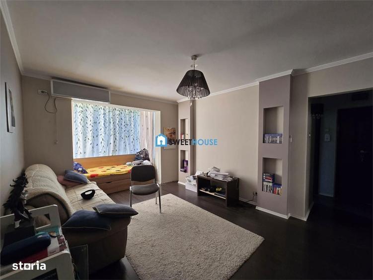 Apartament cu trei camere zona centrala - 2