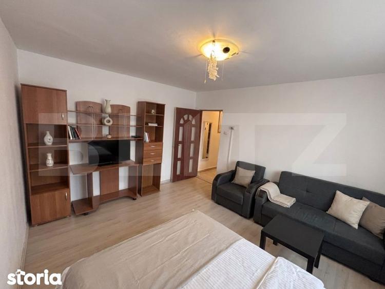 Apartament 3 camere, 47 mp, zona Micro 4 - 6