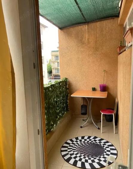 Inchiriez garsoniera Str Aurel Persu sector 4 - 2