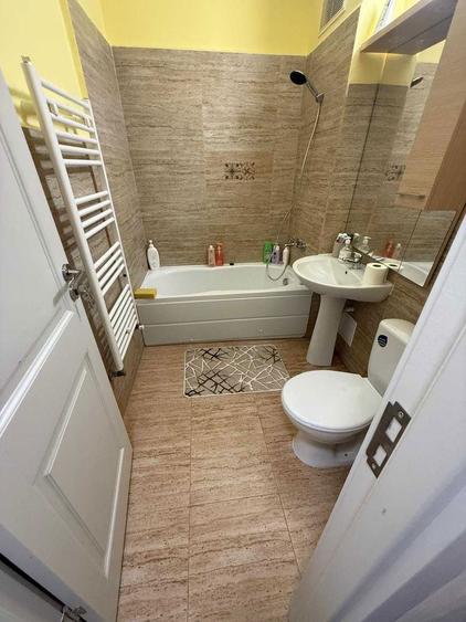 DE VANZARE: Apartament Modern - ZONA SIRET (MICRO 16)- GATA de mutare! - 2