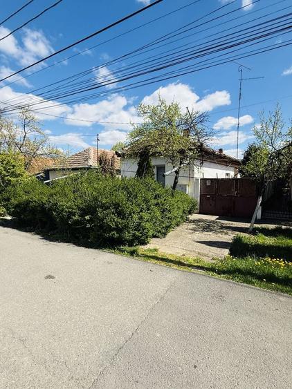 Ciarda Roșie | 2 case în curte | Teren 700 mp | Garaj | Toate utilitățile - 1