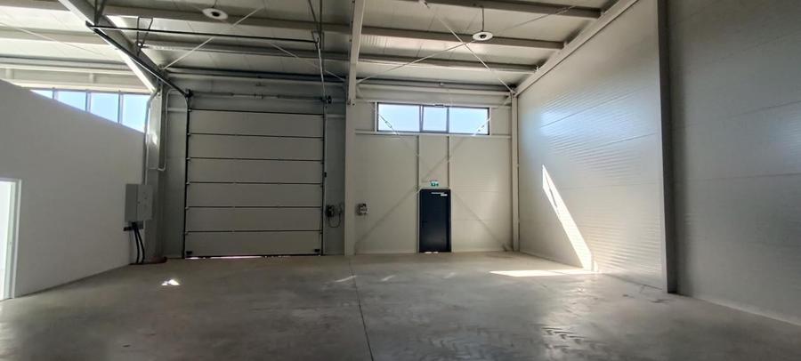 Hala 590 mp  si birouri in Ploiesti, zona Bariera Bucuresti - 9