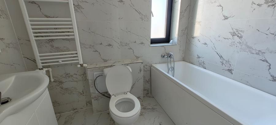 Casa tip duplex - 3 camere - 2 bai - 8