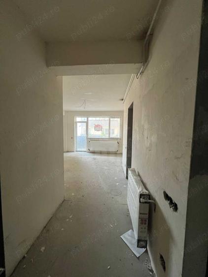 Apartament cu 3 camere, semifinisat, zona Terra, COMISION 0 - 7
