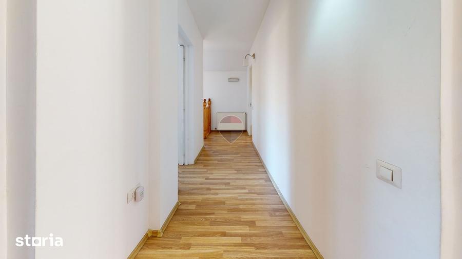 Casă cu 4 camere cu Teren 415 Mp în Tărtășești