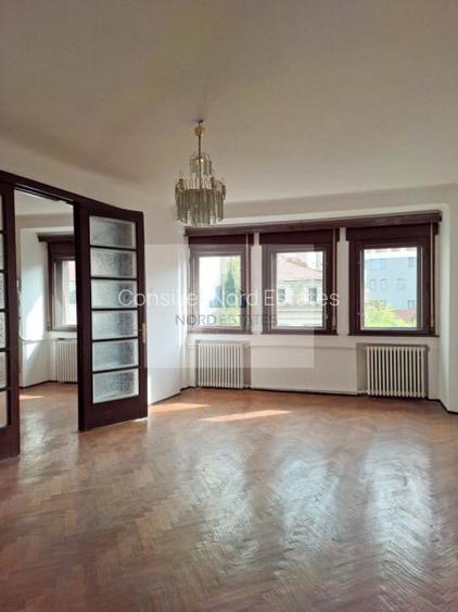 Piata 1 Mai, parcul Kiseleff, ambasade, vila interbelica