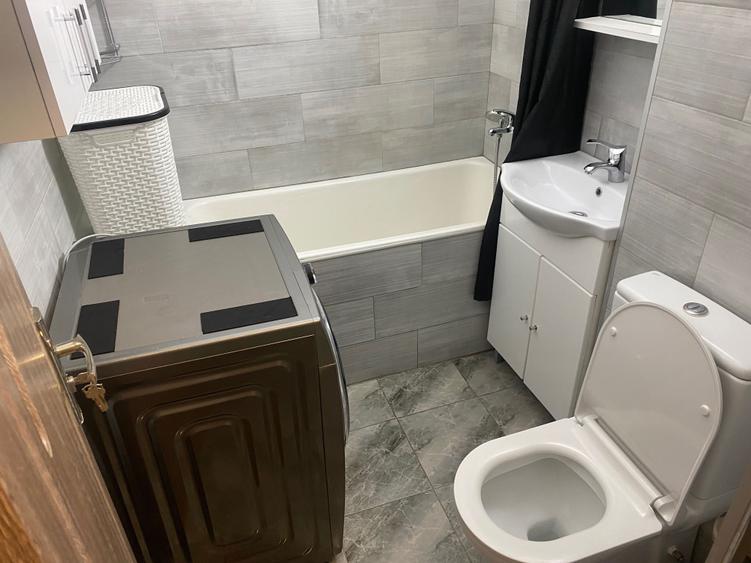 Inchiriere garsoniera, zona Craiovei, bloc 9 parter, in apropierea terenului de fotbal! Utilat, mobilat. - 2