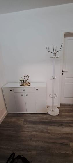 Inchiriez apartament 3 camere - 6