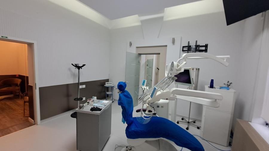 BUSINESS LA CHEIE IN VILA RENOVATA - CLINICA STOMATOLOGICA - 23