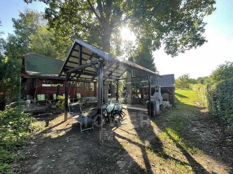 Teren deosebit cu cabana din lemn, Tocile loca?ie lini?tita - 14