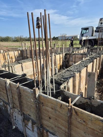 CASA PARTER LAZU | TEREN PROPRIETATE | 3 CAMERE | - 10