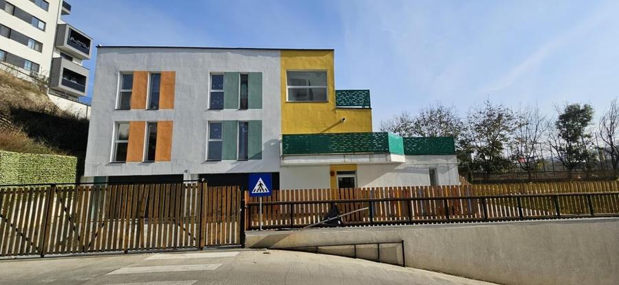 Gradinita/scoala, 480 mp utili, teren 1365 mp, zona Corneliu Coposu - 2