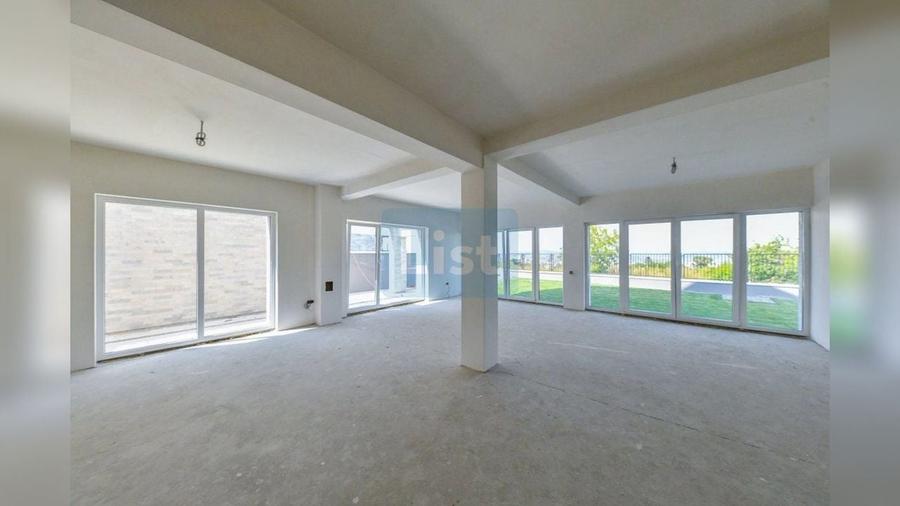 COMISION 0! Casa individuala 220 mp, Teren 400 mp, Zona Aroma - 33