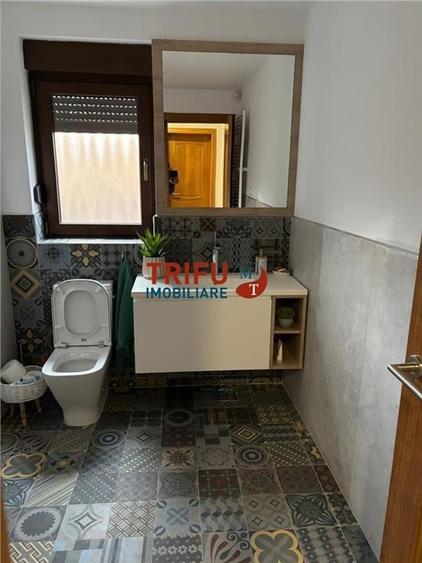 Casa 7 camere de vanzare 1000mp teren zona Schit - 11