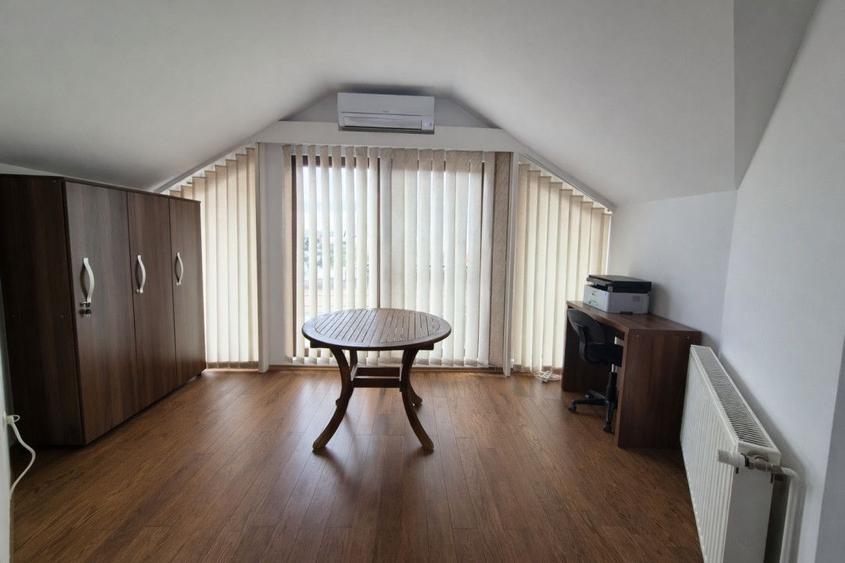 Casă individuală cu 4 camere cu Canalizare în Hipodrom 4