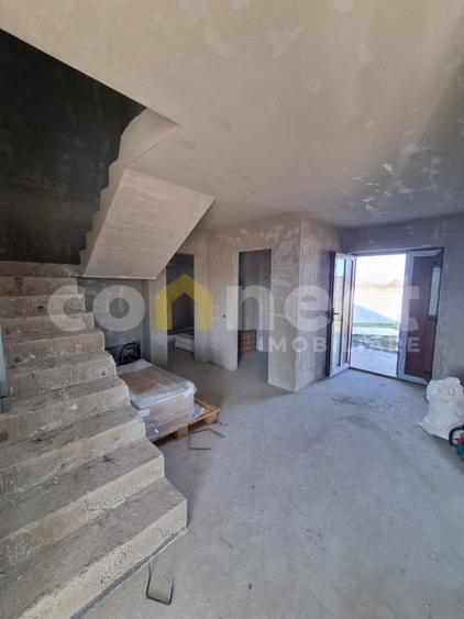 Casa individuala spatioasa de vanzare | Teren 1000 mp | Jucu de Mijloc - 2