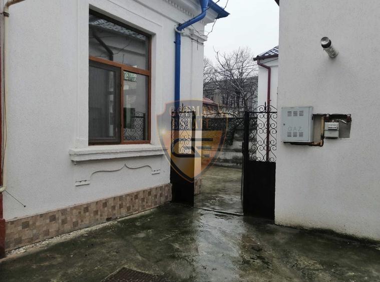 Casa renovata 3 camere, 69mp, Ultracentral, centrala gaz, curte, nemobilata - 5