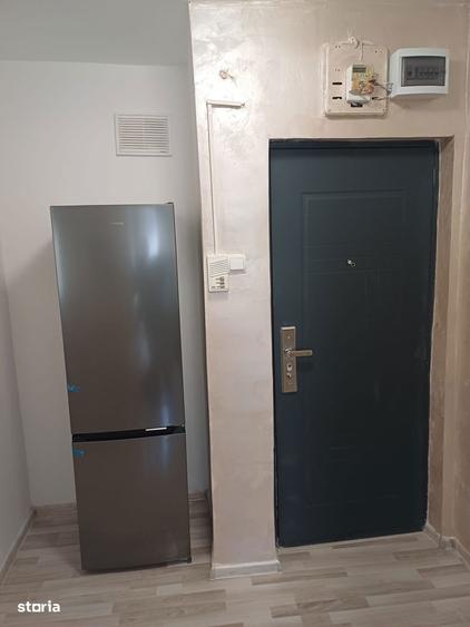 Apartament semidecomandat , et.1/4, Calea Bucure?ti- Institut - 1