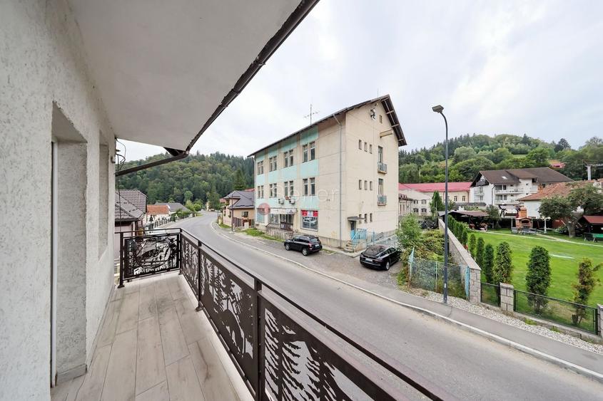 Proximitate imediata fata de Castelul Bran - 40