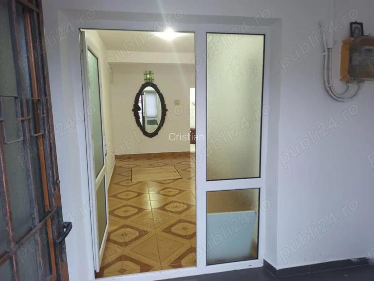 Inchiriez casa cu 3 camere