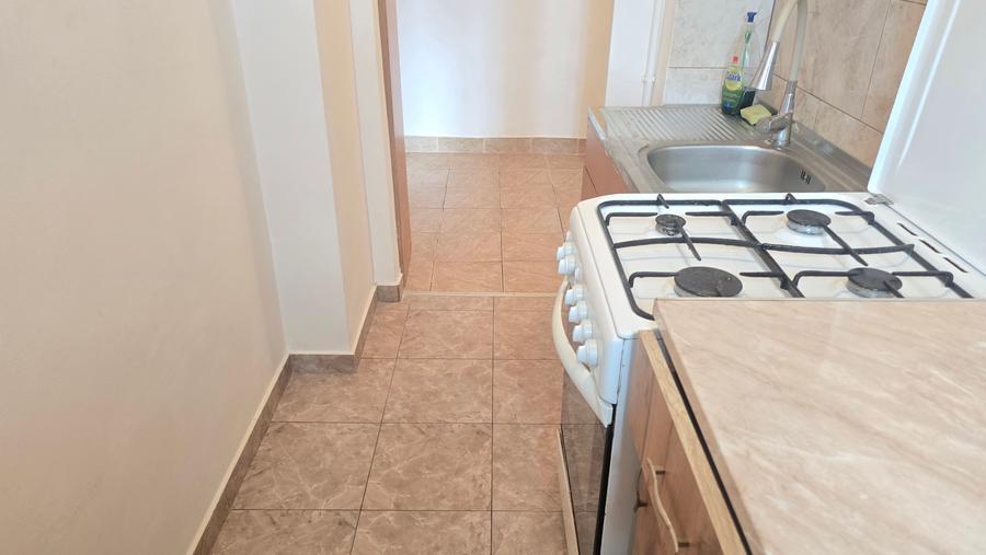 Apartament cu 2 camere decomandat în Bejan
