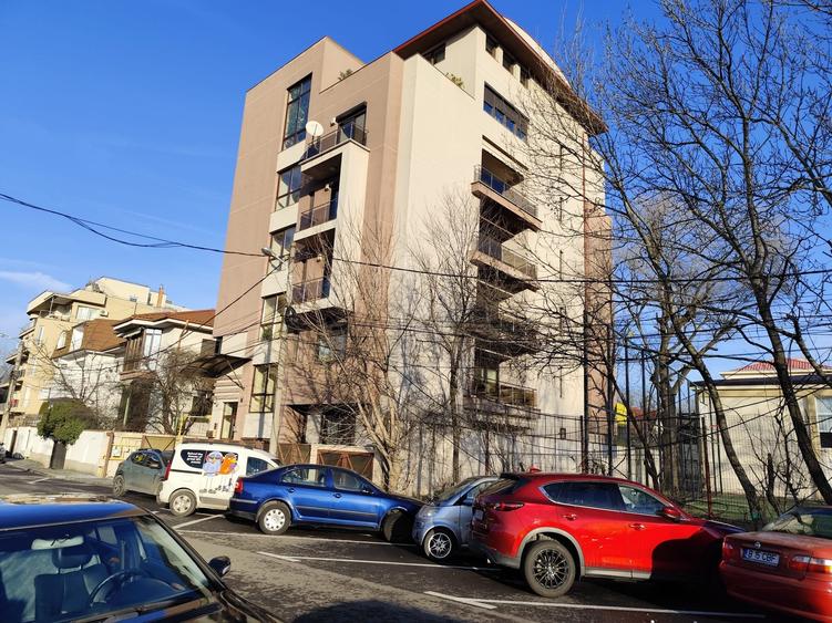 Floreasca-Parc Verdi apartament 4 camere spatios 182mp vedere libera - 1