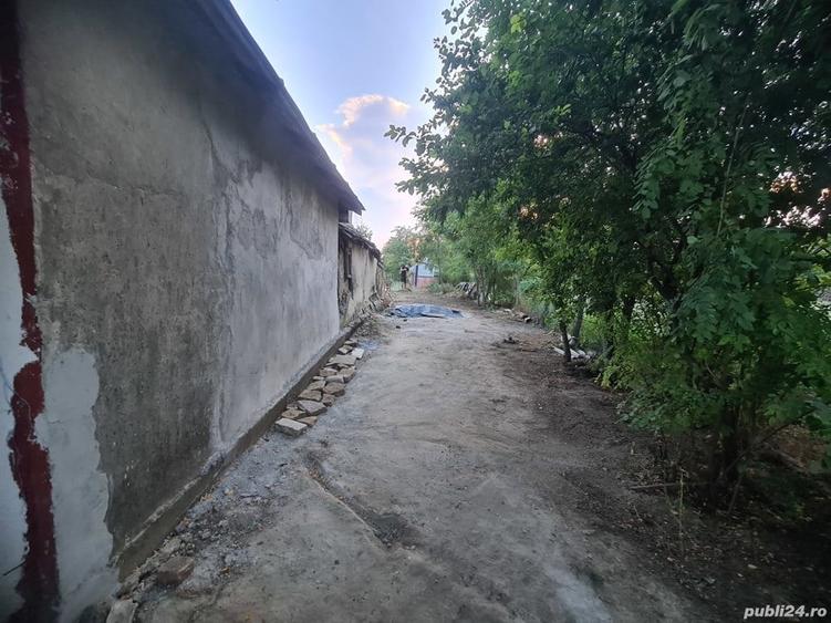Vand casa + curte sup totala 2100 m2 - 2
