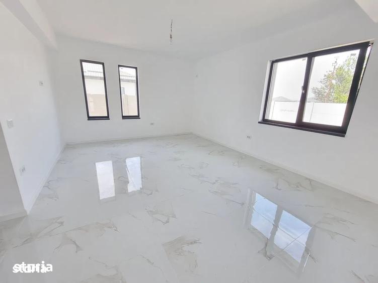 Casă cu 3 camere cu Teren 300 Mp în Lunca Cetățuii