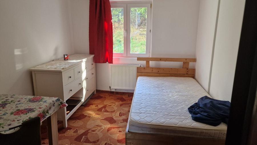 Apartament cu 2 camere decomandat în Sânnicoară