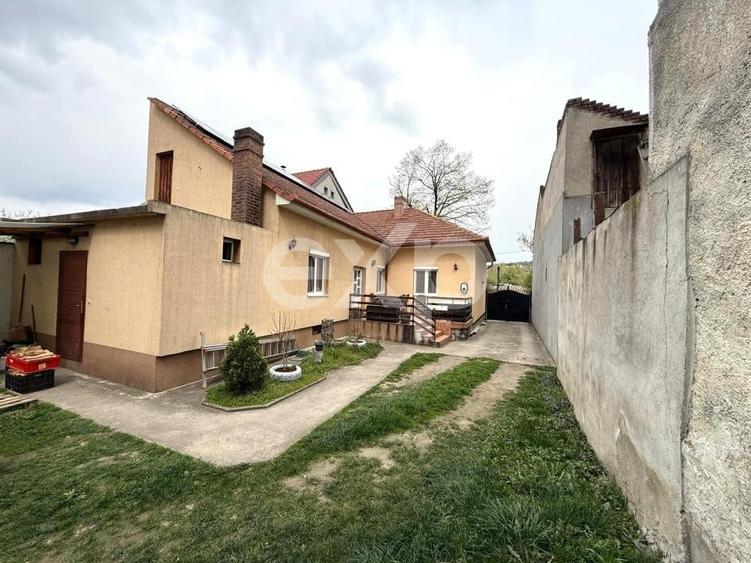 Birou, de 120 mp, în Valenta