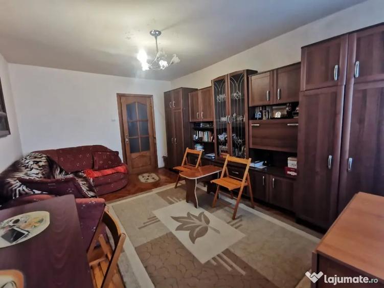 Apartament cu 2 camere decomandat în George Enescu