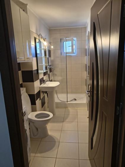 Apartament cu 2 camere nedecomandat în Central